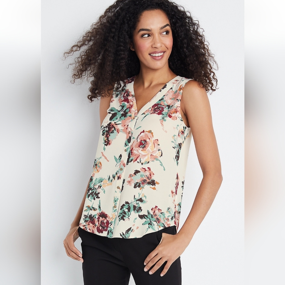 NWT Maurices Floral Button down tank